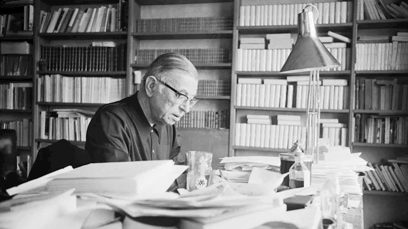 french-philosopher-jean-paul-sartre-542248784-5a7dc6728e1b6e0037c1281b.jpeg (1)