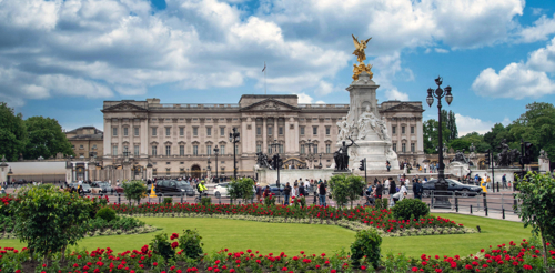 A photograph of Buckingham Palace in London